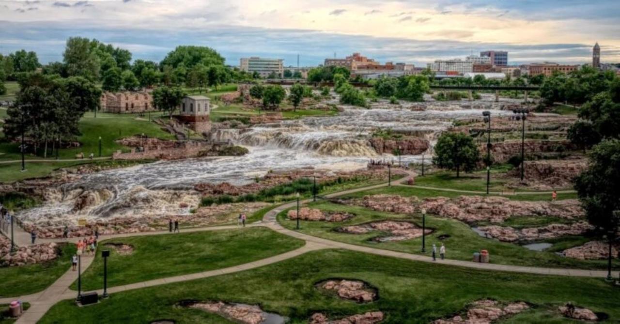 Holiday Inn Sioux Falls-City Center By Ihg Εξωτερικό φωτογραφία