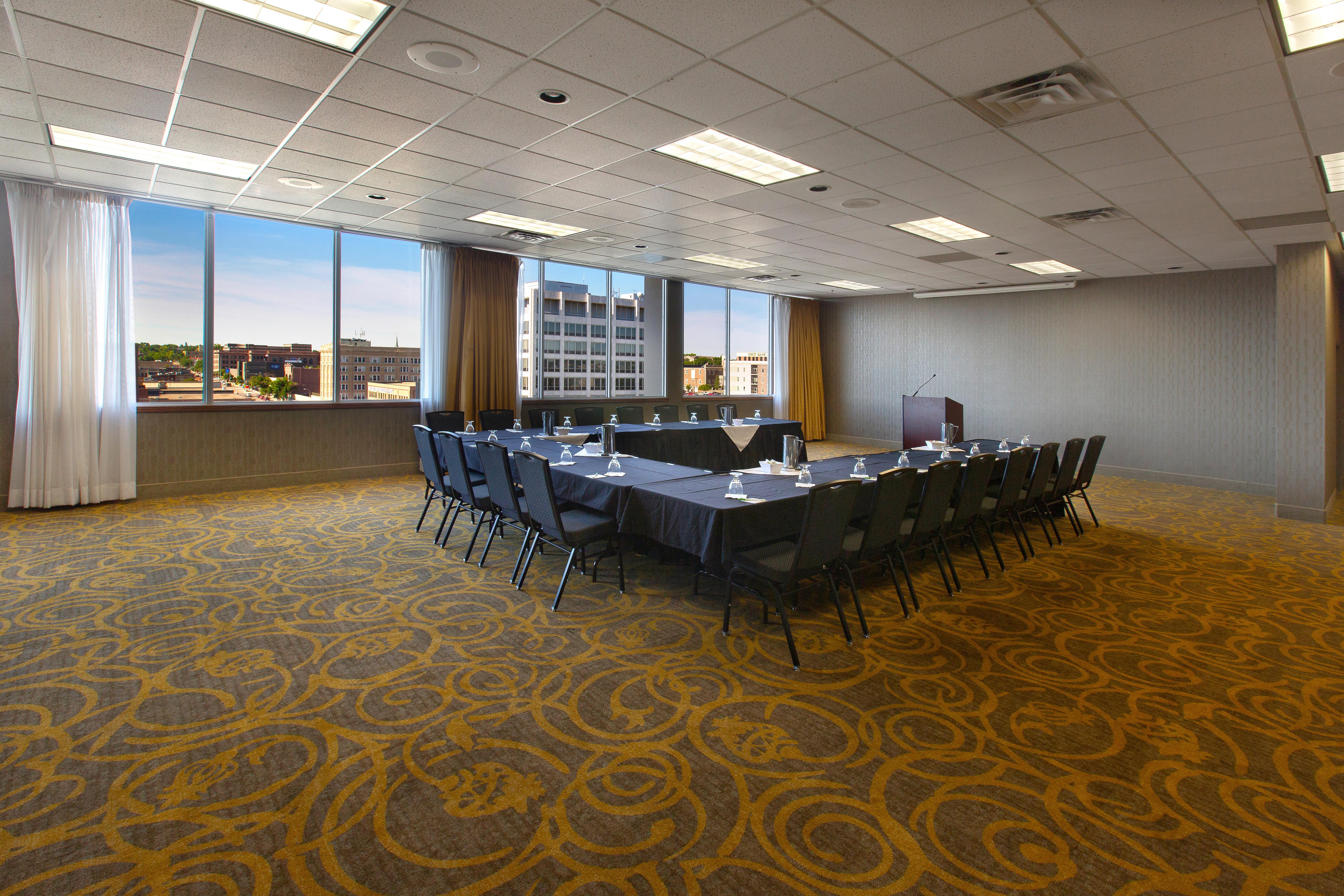 Holiday Inn Sioux Falls-City Center By Ihg Εξωτερικό φωτογραφία