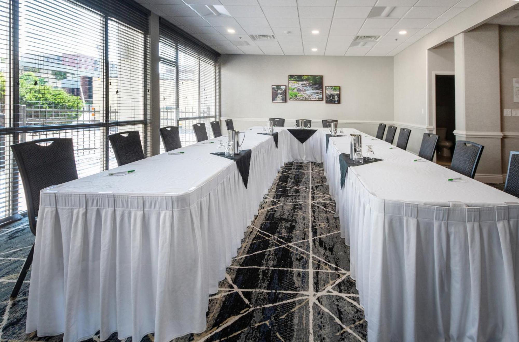 Holiday Inn Sioux Falls-City Center By Ihg Εξωτερικό φωτογραφία